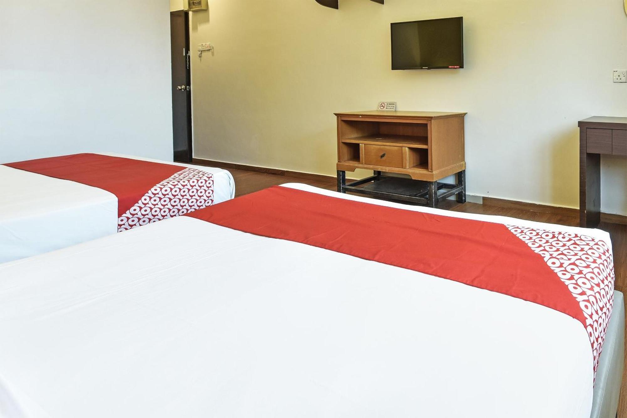 Super Oyo 44036 Hotel De Perdana Hill Batu Pahat Extérieur photo
