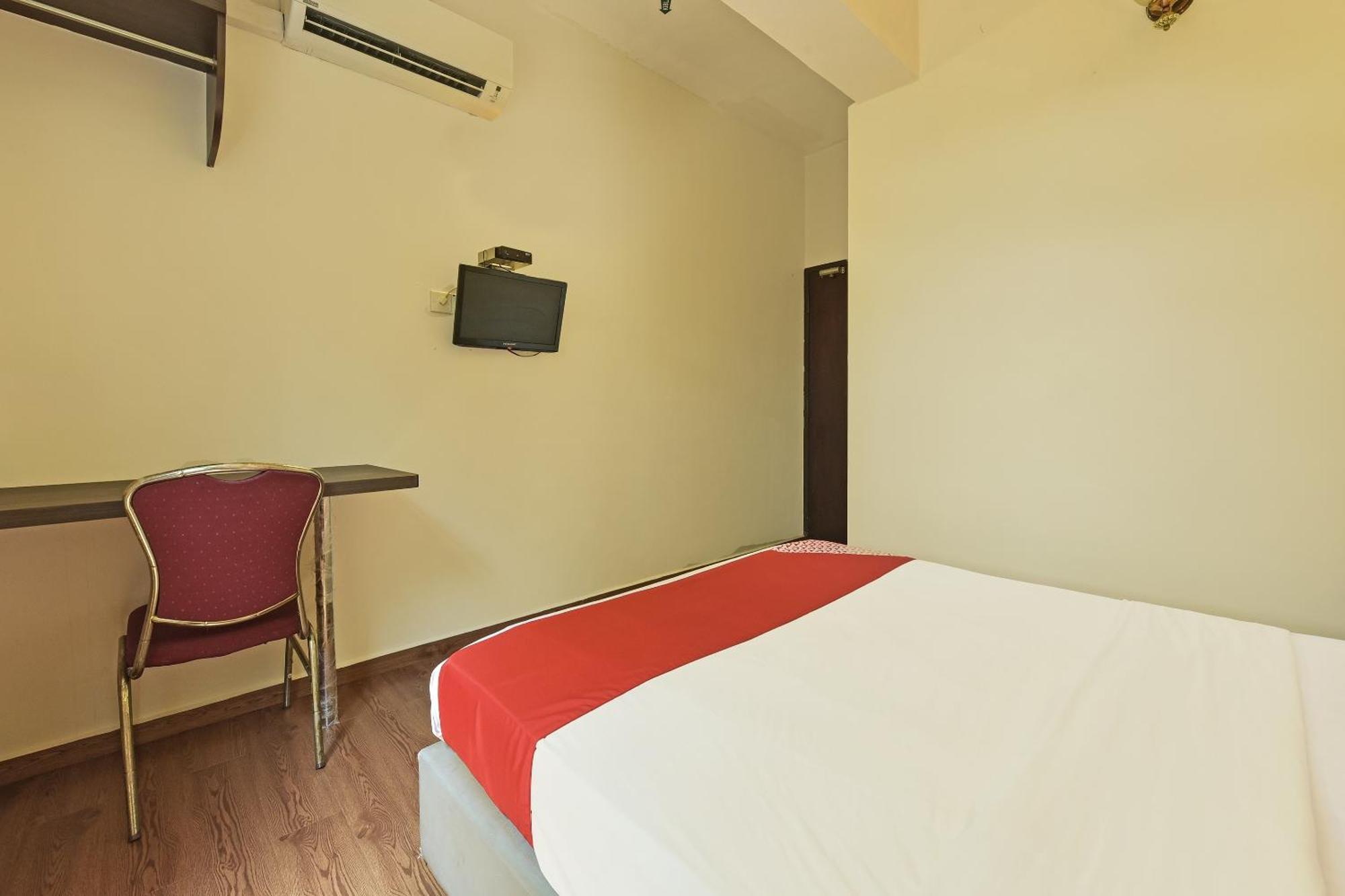 Super Oyo 44036 Hotel De Perdana Hill Batu Pahat Extérieur photo