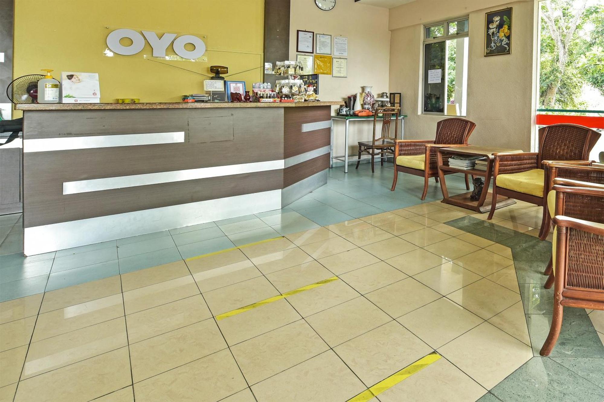 Super Oyo 44036 Hotel De Perdana Hill Batu Pahat Extérieur photo