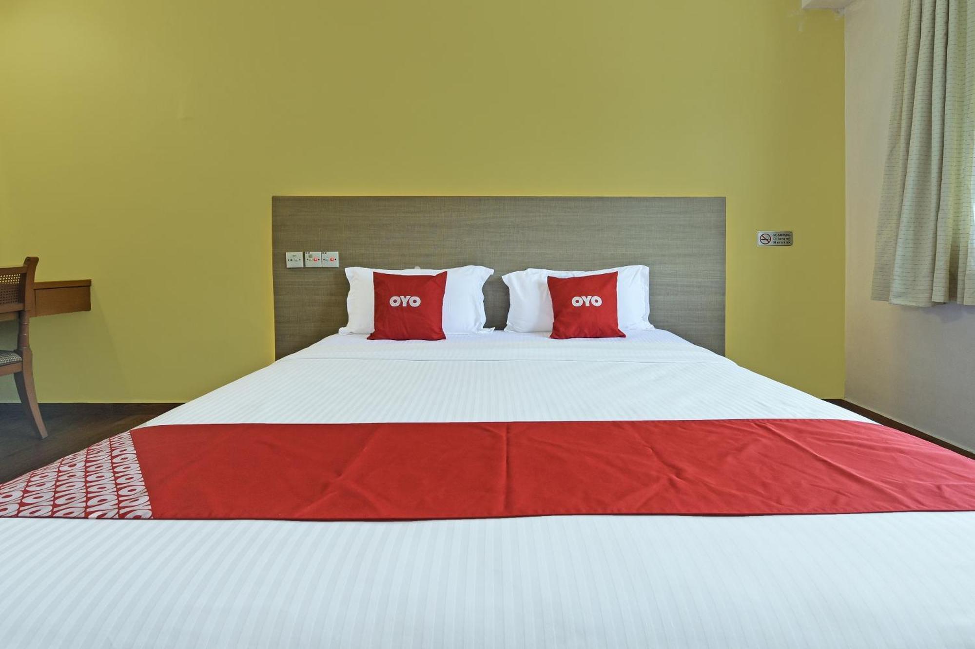 Super Oyo 44036 Hotel De Perdana Hill Batu Pahat Extérieur photo