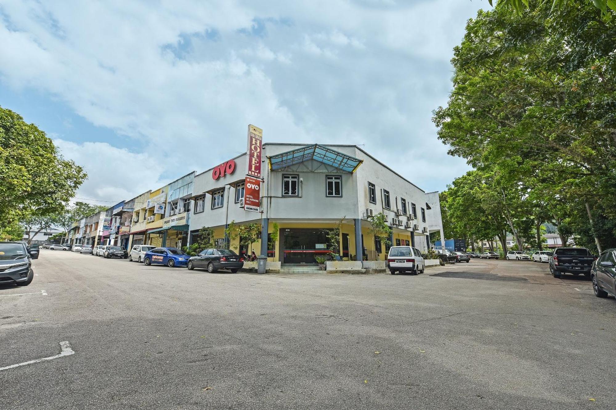 Super Oyo 44036 Hotel De Perdana Hill Batu Pahat Extérieur photo