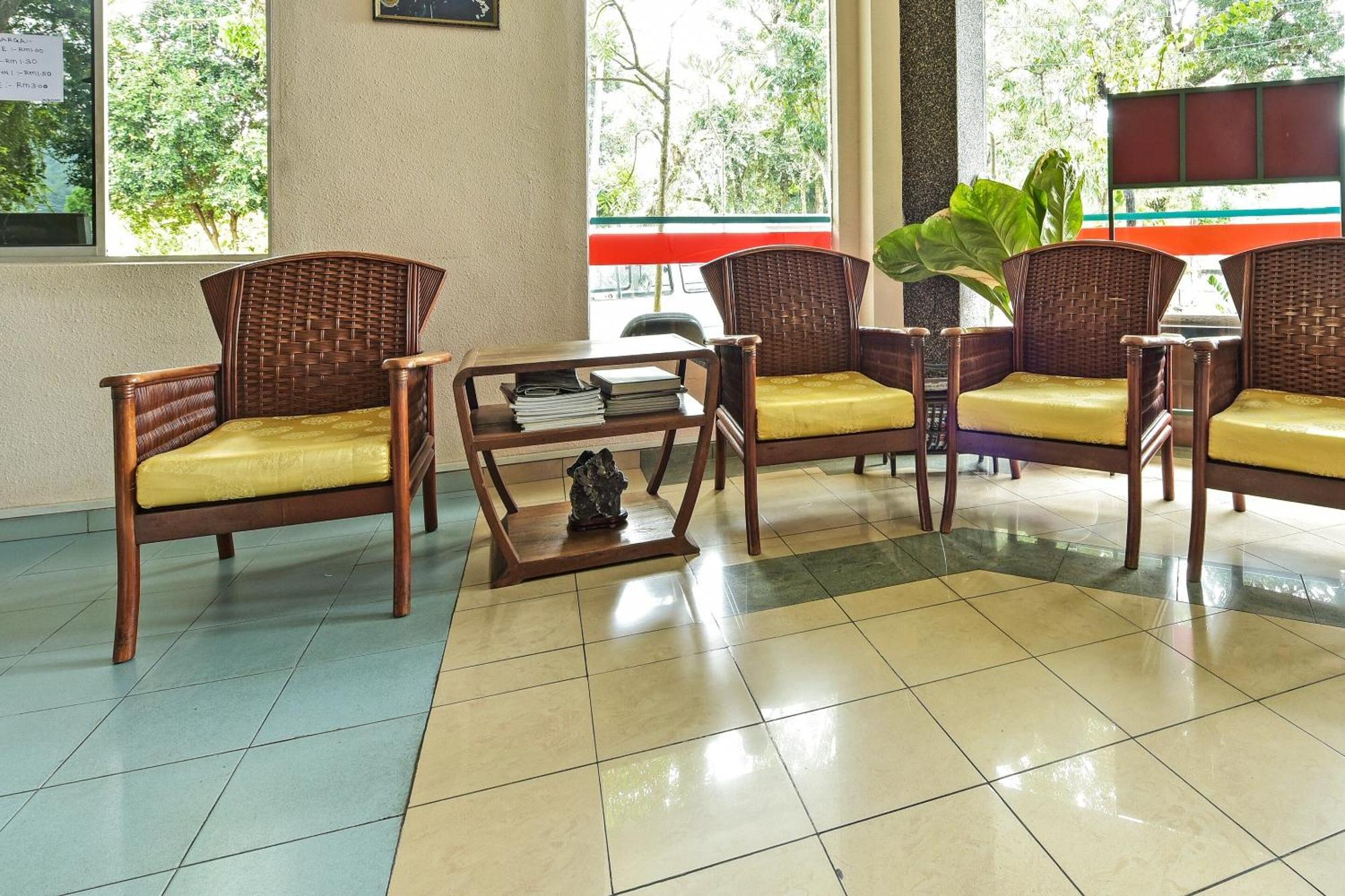 Super Oyo 44036 Hotel De Perdana Hill Batu Pahat Extérieur photo