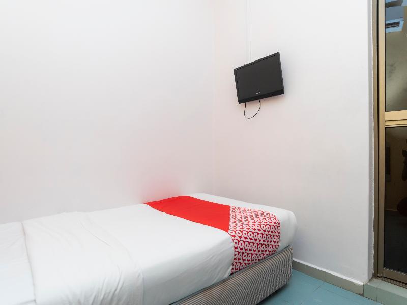 Super Oyo 44036 Hotel De Perdana Hill Batu Pahat Extérieur photo